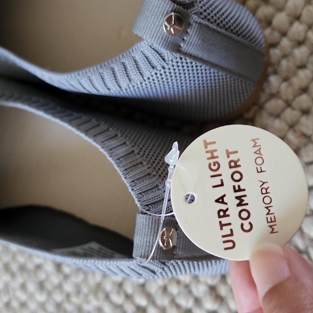 Danskin Blue Flats size 6.5 NWT - Picture 5 of 5